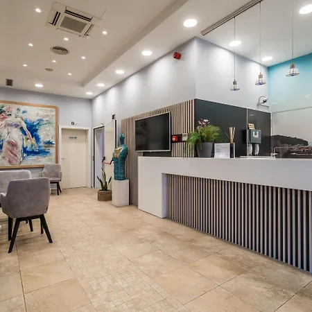 Berkeley דוברובניק