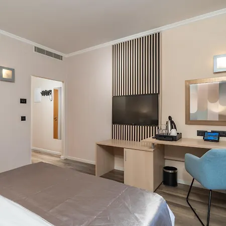 Berkeley 4*