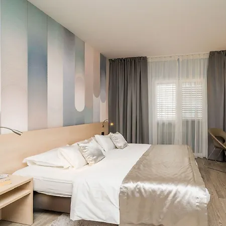 Berkeley Hotel&day Hotel 4*
