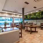 Berkeley Hotel 4*